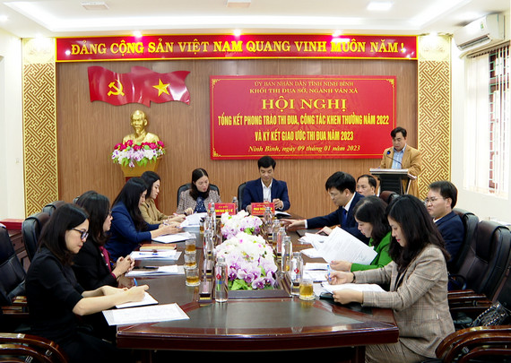 https://thptlynhantong.ninhbinh.edu.vn/wp-content/uploads/2026/04/khoi-thi-dua-cac-so-nganh-tham-muu-va-quan-ly-nha-nuoc-ve-van-hoa-xa-hoi-tong-ket-cong-tac-thi-dua-khen-thuong-nam-2022-va-ky-ket-giao-uoc-thi-dua-nam-2023-6052.jpg