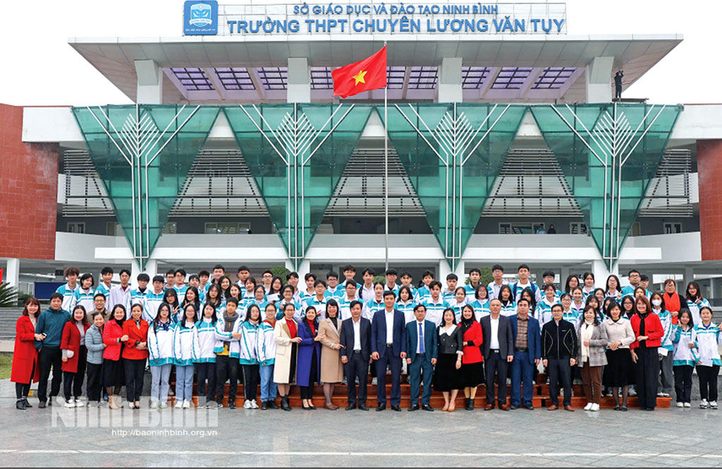 Quỹ Khuyến học, khuyến tài Đinh Bộ Lĩnh-Nơi