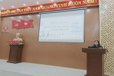 Hội thảo đánh giá thực hiện dạy học Chương trình, sách giáo khoa lớp 1