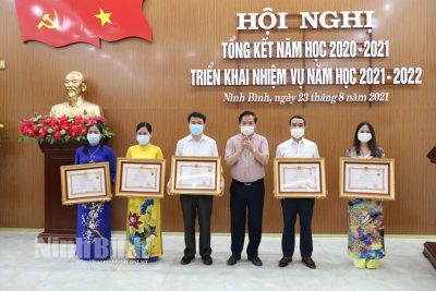 Hội nghị tổng kết năm học 2020-2021 và triển khai nhiệm vụ năm học 2021-2022 ngành Giáo dục và Đào tạo Ninh Bình