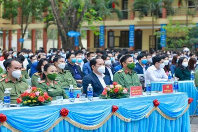 Trường THPT Nguyễn Huệ ra mắt câu lạc bộ phổ biến kiến thức pháp luật