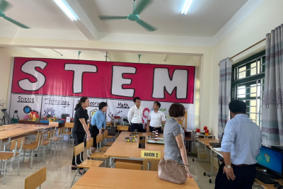 Mô hình Phòng STEM LAB “Nơi để ước mơ – Sáng tạo – Thử nghiệm”