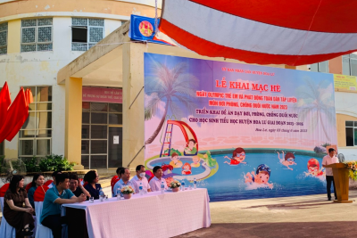 Huyện Hoa Lư tổ chức Khai mạc hè, Ngày Olympic trẻ em và Phát động toàn dân tập luyện môn bơi phòng, chống đuối nước năm 2023, triển khai Đề án dạy bơi cho học sinh tiểu học giai đoạn 2023 – 2025