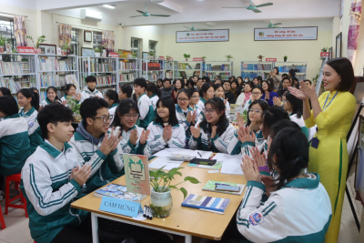 Trường THPT Kim Sơn A tổ chức thành công chuyên đề cấp tỉnh với chủ đề “Một ngày thơ tại thư viện xanh”