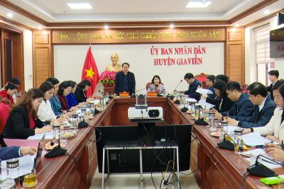 Kiểm tra phổ cập giáo dục, xóa mù chữ tại huyện Gia Viễn và thành phố Ninh Bình