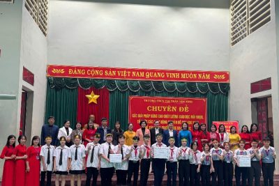 Sở Giáo dục và Đào tạo tổ chức chuyên đề “Các giải pháp nâng cao chất lượng giáo dục mũi nhọn, tổ chức các hoạt động chuyên đề cho học sinh để xây dựng trường học hạnh phúc” tại Trường THCS thị trấn Yên Ninh, Yên Khánh