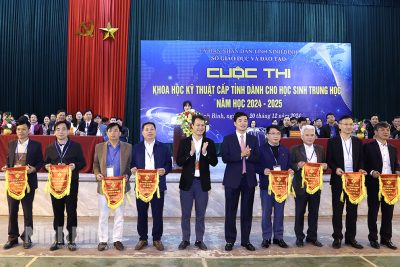 Khai mạc Cuộc thi khoa học kỹ thuật cấp tỉnh dành cho học sinh trung học năm học 2024-2025